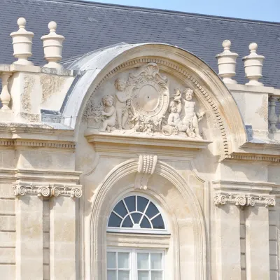 Façade de la Médiathèque Lucien Charton